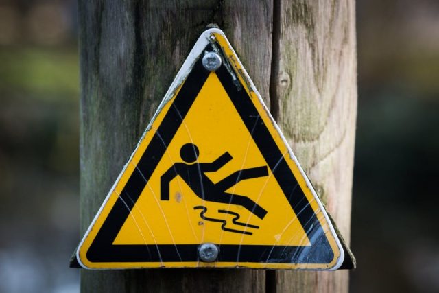 picture-of-road-sign